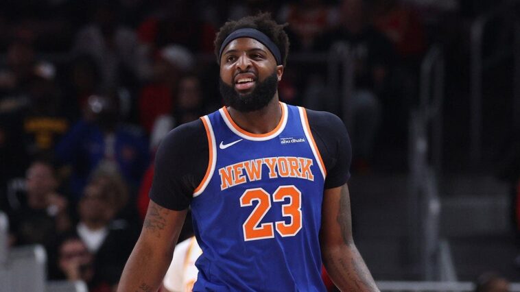 mitchell-robinson’s-broken-right-pinky-puts-knicks’-nba-finals-rotation-in-jeopardy-ahead-of-game-1:-reports