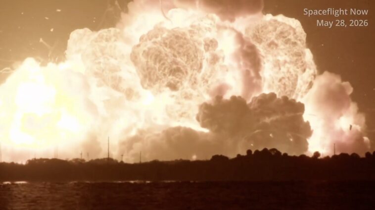 another-humiliating-blow-for-jeff-bezos:-blue-origin’s-new-glenn-rocket-explodes-in-massive-fireball-during-static-fire-test-at-cape-canaveral-–-blast-heard-15-miles-away,-visible-from-orlando