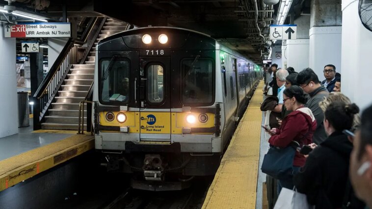 amtrak-fire-near-penn-station-triggers-major-nyc-commuter-disruptions,-nj-transit-and-lirr-cancellations