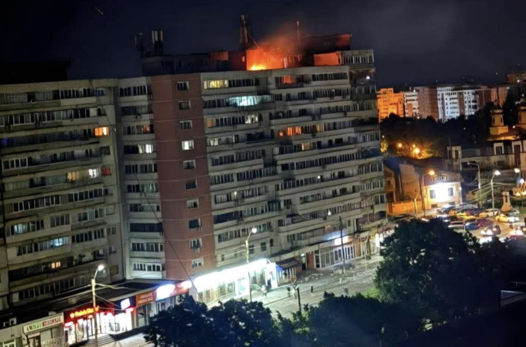 war-spills-into-nato-territory:-russian-drone-hits-romanian-apartment-building