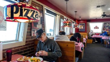 pizza-hut-revives-a-beloved-slice-of-nostalgia-with-vintage-inspired-makeovers