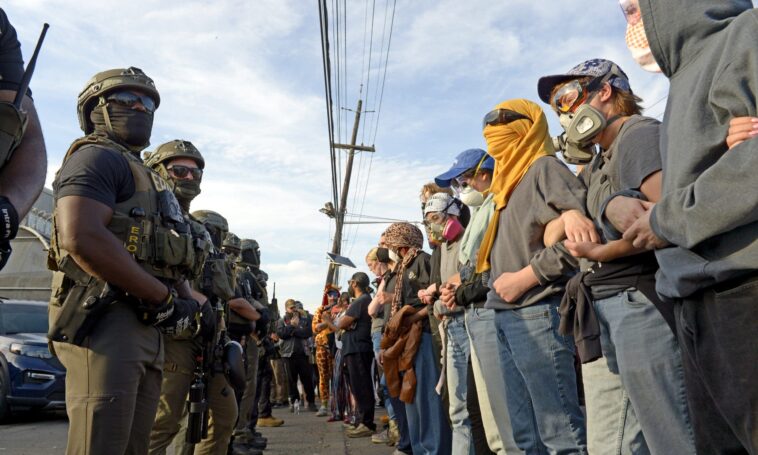 new-jersey-agitators-bite,-kick-and-punch-ice-agents-as-delaney-hall-clashes-continue;-9-more-arrested:-dhs