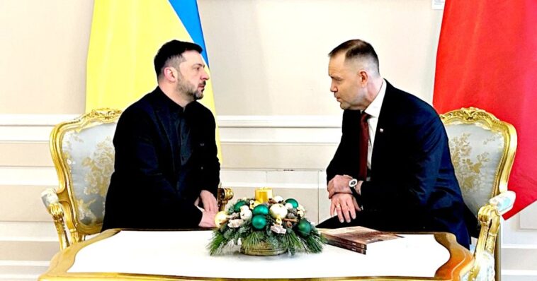 president-nawrocki-wants-zelensky-stripped-of-top-polish-honor-for-glorifying-ww2-nazi-war-criminals