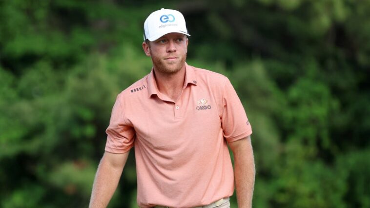 joaquin-niemann,-talor-gooch-tied-for-lead-after-round-3-of-liv-golf-korea