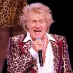 rod-stewart-cancels-las-vegas-concert-hours-before-showtime-on-doctor’s-orders