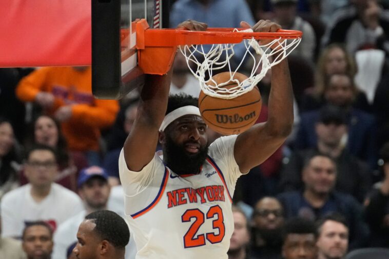 extent-of-mitchell-robinson’s-hand-injury-revealed-as-knicks-hope-center-suits-up-for-nba-finals