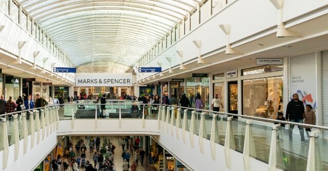 watch:-teen-throws-33-pound-chair-over-upper-floor-mall-railing,-nearly-crushing-shoppers-below