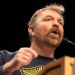 senate-candidate-graham-platner-sent-explicit-texts-to-multiple-women-while-married,-wife-says:-report