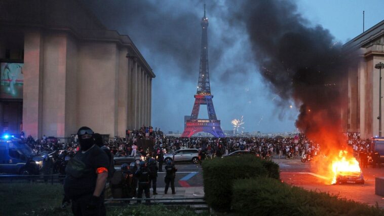 psg-champions-league-victory-causes-chaos-in-paris,-with-45-arrested-and-fires-set-across-city