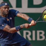 american-frances-tiafoe-clashes-with-french-open-opponent-during-comeback-win
