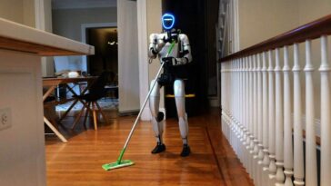humanoid-robot-cleans-first-us-apartment