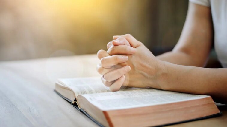 just-5-minutes-of-prayer-could-have-surprising-health-benefits,-study-finds