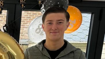 english-cops-cuffed-teen-stabbing-victim-after-attacker-claimed-racial-assault