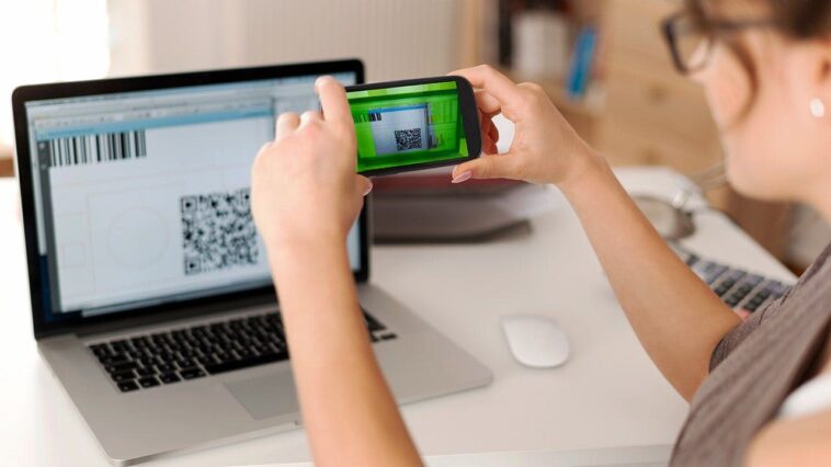 qr-code-email-scam-targets-employee-reviews