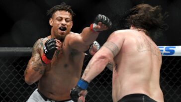 ex-nfl-star-knocked-out-in-mma-fight-after-coming-into-bout-with-weight-advantage