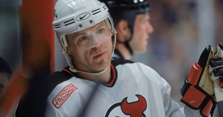 nhl-legend-hangs-himself:-report