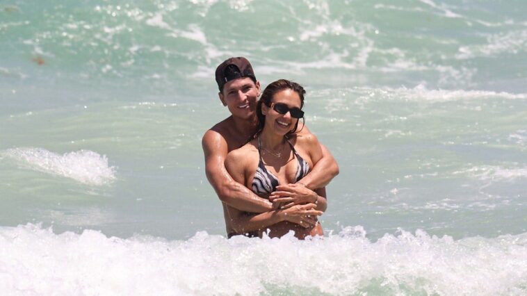 jessica-alba-stuns-in-patterned-bikini-during-passionate-pda-with-boyfriend-danny-ramirez