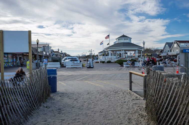 college-students-accused-of-inciting-boardwalk-chaos-walk-free-as-prosecutors-pull-plug,-city-demands-answers