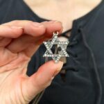 lesbian-couple-kicked-out-of-lgbtq-spa-over-star-of-david-pendant