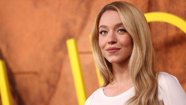 sydney-sweeney-fires-back-at-‘euphoria’-critics-with-provocative-behind-the-scenes-photos
