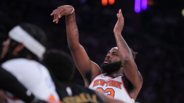 mitchell-robinson’s-status-remains-murky-for-knicks-as-nba-finals-game-1-creeps-nearer