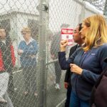 blue-state-governor-roasted-as-‘arsonist’-putting-out-her-own-fire-as-she-blames-outside-agitators-at-‘siege’