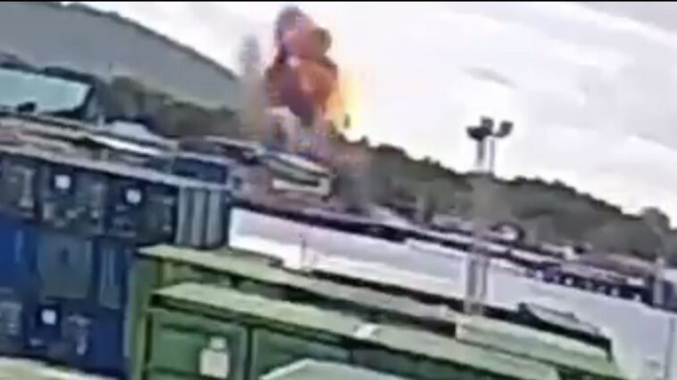 wwii-bomb-suddenly-explodes-in-indonesia,-killing-five-and-destroying-homes-(video)