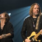 watch:-crowd-ditches-black-crowes-concert-after-singer-mocks-patriotic-americans