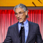 ‘star-wars’-director-tony-gilroy-smears-team-trump-as-treasonous-just-as-a-‘star-wars’-movie-bombs-in-theaters