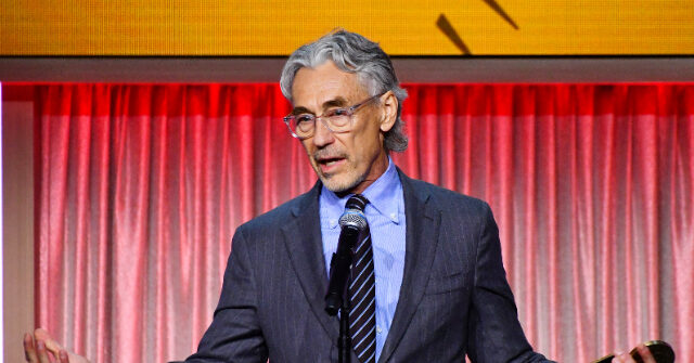 ‘star-wars’-director-tony-gilroy-smears-team-trump-as-treasonous-just-as-a-‘star-wars’-movie-bombs-in-theaters