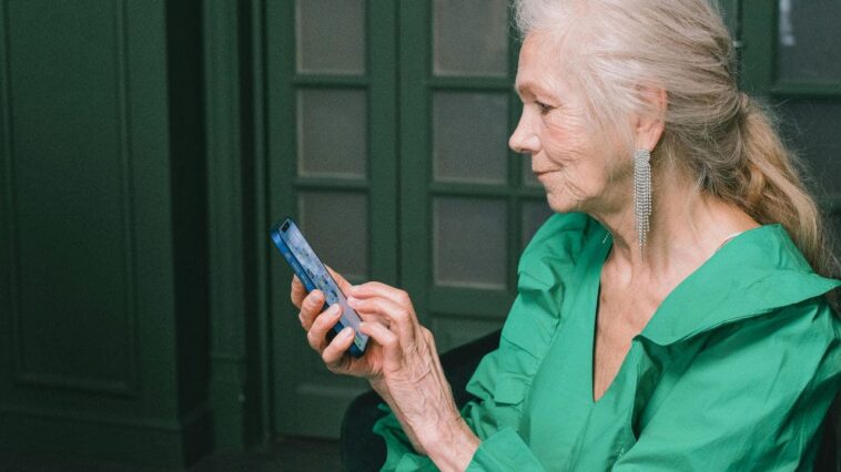 identity-theft-rarely-announces-itself:-6-signs-you-missed