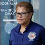los-angeles-mayor-karen-bass-silent-as-kathy-griffin-accuses-lapd-of-white-nationalism