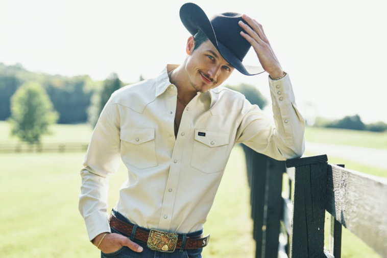meet-the-real-cowboy-singing-the-music-your-grandma-and-grandpa-used-to-play