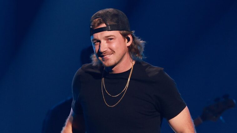 morgan-wallen-gives-fans-an-update-on-his-piano,-days-after-smashing-it-on-stage-during-denver-show