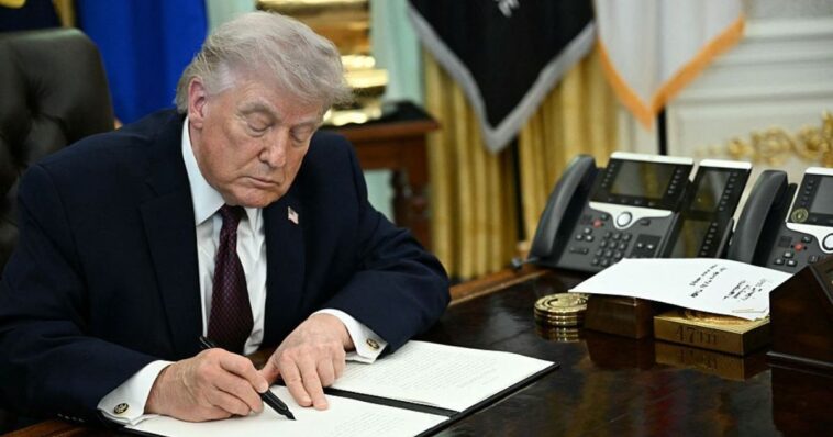 trump-signs-modified-ai-executive-order-behind-closed-doors