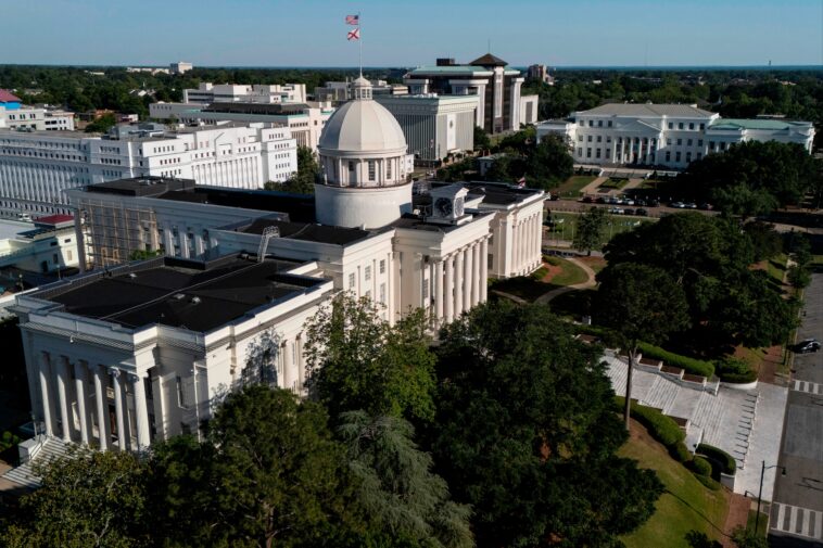 supreme-court-greenlights-alabama’s-gop-friendly-redistricting-effort-after-granting-emergency-appeal