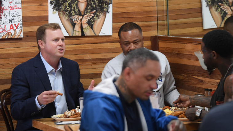 spencer-pratt-stops-at-iconic-la-restaurant-on-election-day,-vows-to-make-city-‘streets-safe-again’