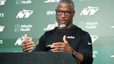 aaron-glenn-has-simple-message-to-jets-over-lack-of-primetime-games