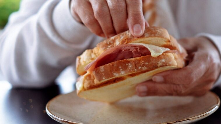 one-extra-serving-of-processed-meat-a-day-linked-to-higher-cancer-risk