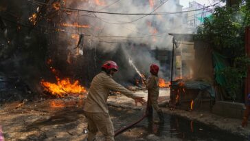 at-least-21-people-killed-after-fire-sweeps-through-new-delhi-building