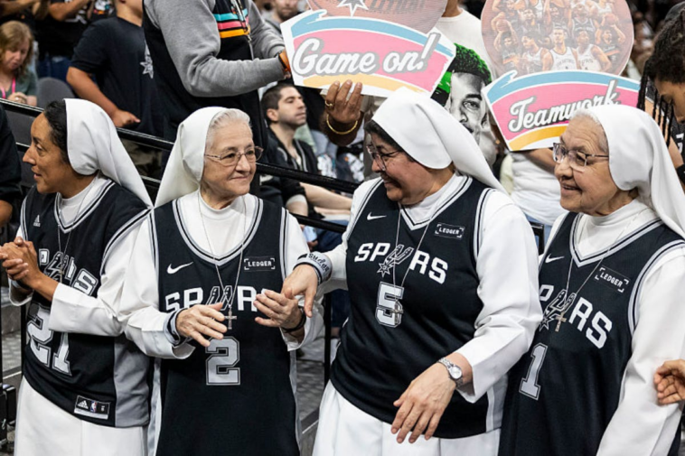 meet-the-nuns-who-pray-for-spurs-players-before-every-nba-game