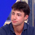 teen-who-began-chemo-before-high-school-now-graduating-with-perfect-gpa,-$125k-scholarship