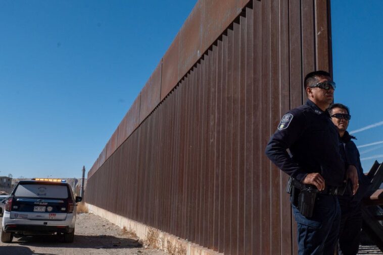 new-timeline-set-for-coast-to-coast-border-wall