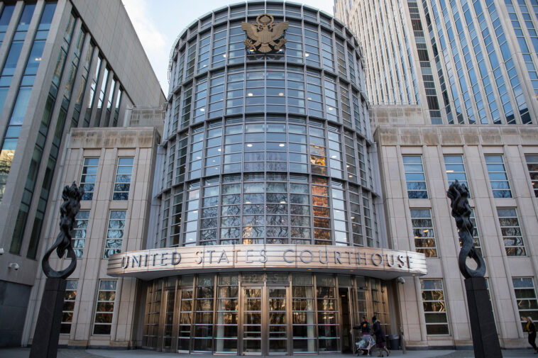 shamed-former-nypd-detective-gets-4-years-for-‘brazenly’-swindling-federal-loans-in-covid-era-fraud-scheme