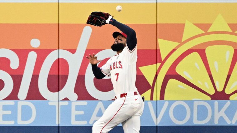 angels-outfielder-jo-adell-goes-full-jose-canseco-and-gives-up-a-home-run-off-his-head