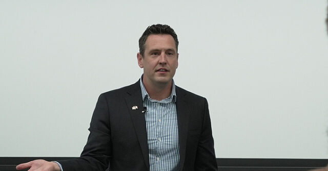 h-1b-opponent-wins-iowa’s-republican-primary-race