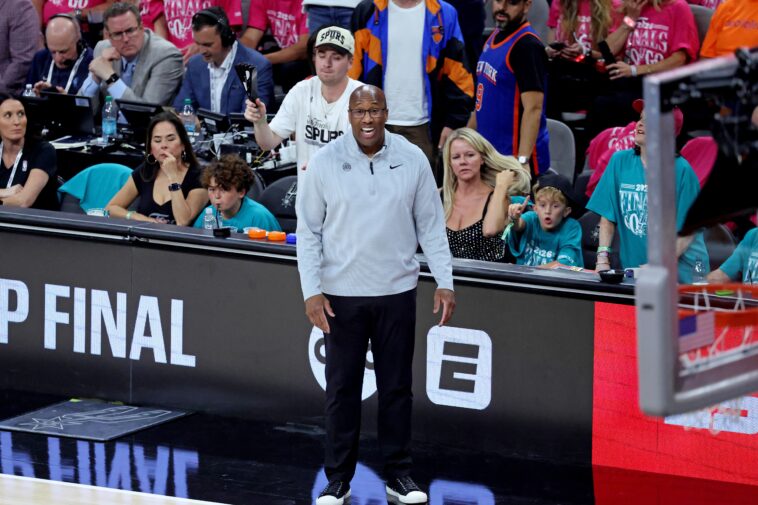 knicks’-nba-finals-game-1-report-card:-mike-brown’s-keen-coaching-paves-way-in-win