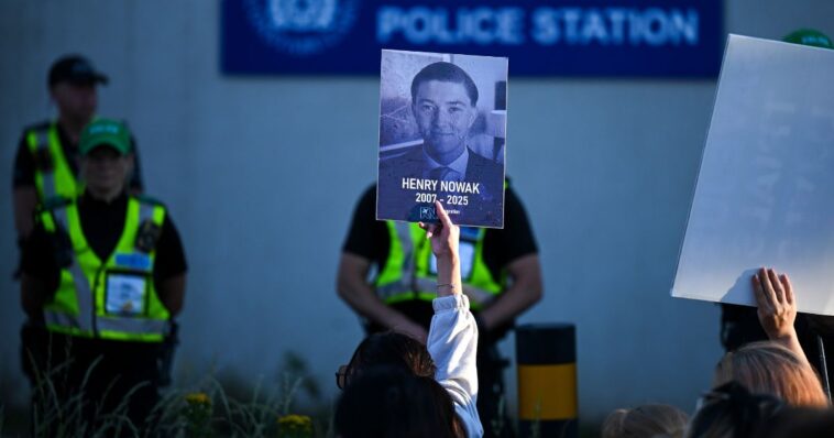 late-breaking-video:-uk-cops-have-been-videoed-brutally-beating-someone-protesting-their-outrageous-treatment-of-henry-nowak