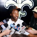 alvin-kamara-attends-saints-otas-amid-backfield-restructuring-and-trade-interest
