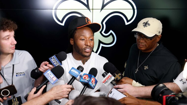 alvin-kamara-attends-saints-otas-amid-backfield-restructuring-and-trade-interest